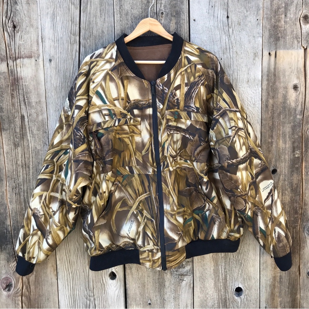 Vintage Herter's Advantage Wetlands Camo Bomber Jacket, Large